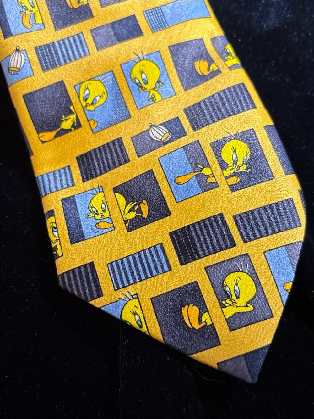Warner Bros. Tweety Cartoon Tie - Yellow & Blue